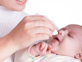 Чем промывать нос при гайморите — как правильно промывать лобные пазухи носа ребенку и взрослому