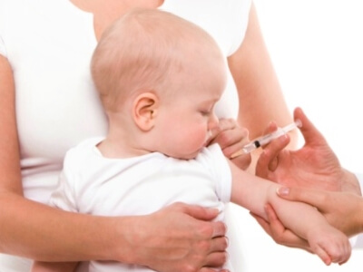 Дифтерия у детей: причины развития и вакцинация, лечение дифтерии у ребенка