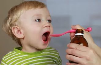 Сироп от кашля для детей: классификация и обзор популярных препаратов