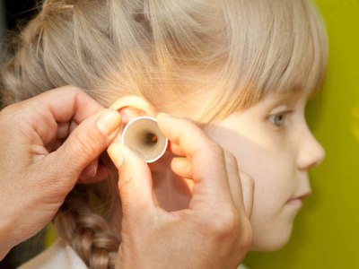 Ушная пробка: причины появления, последствия и методы устранения