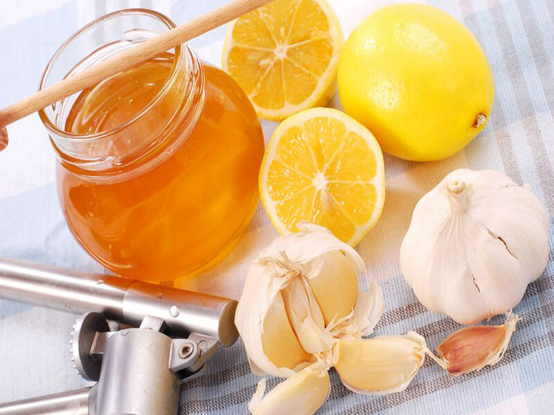 Народные рецепты от насморка с чаем и медом