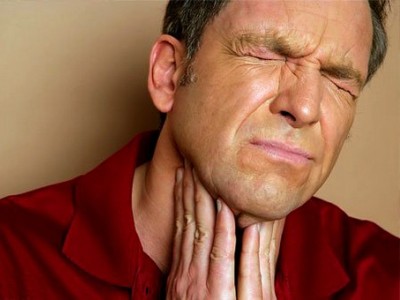 Боли в горле при тонзиллите